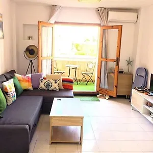 encantador-apartamento-en-1-linea-de-playa.es-andalucia.com/